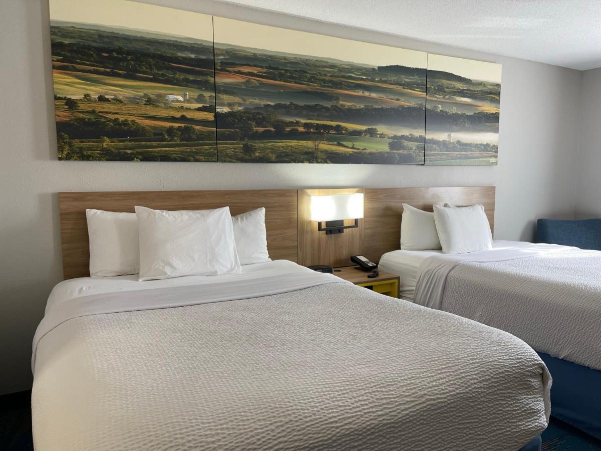 Days Inn By Wyndham Colby Εξωτερικό φωτογραφία