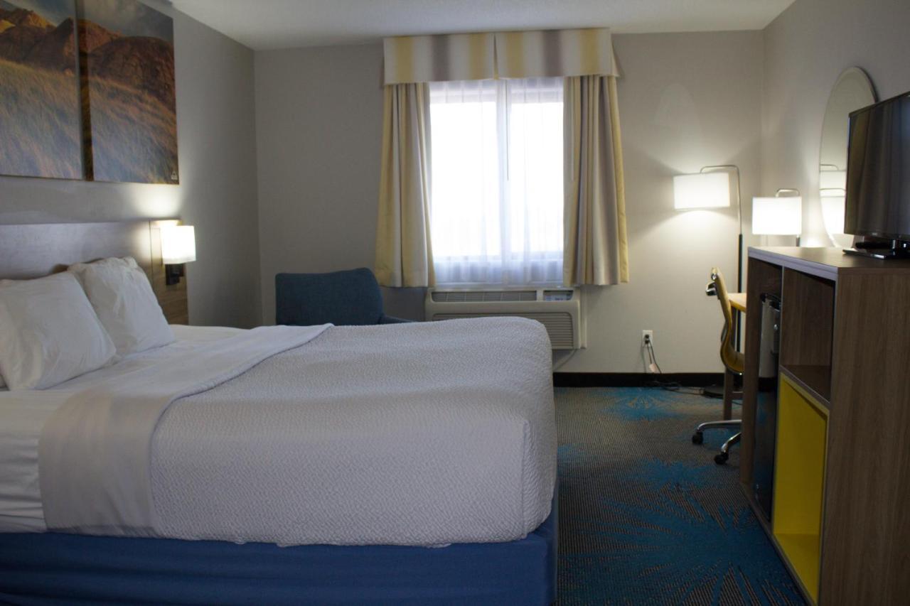 Days Inn By Wyndham Colby Εξωτερικό φωτογραφία
